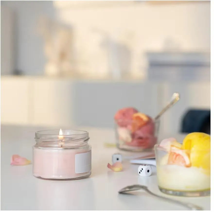 شمع معطر وردي بغطاء