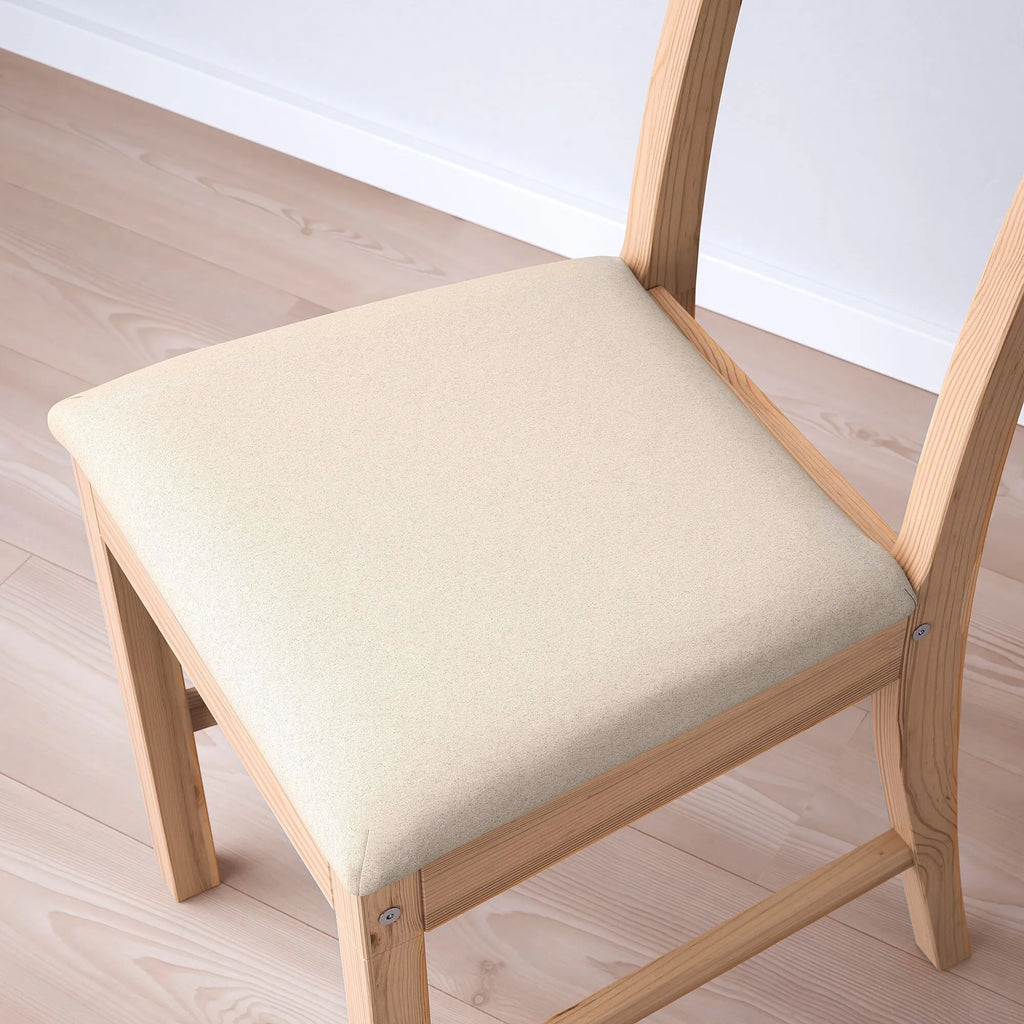 كرسي خشبي مدوشم