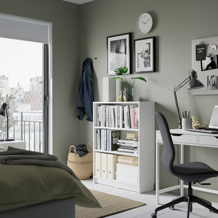 بيلي مكتبة صغيرة مع بيبان زجاج