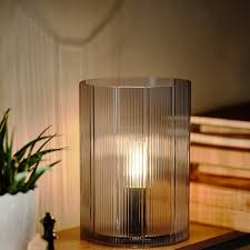 انارة زجاج شفاف زرقاء