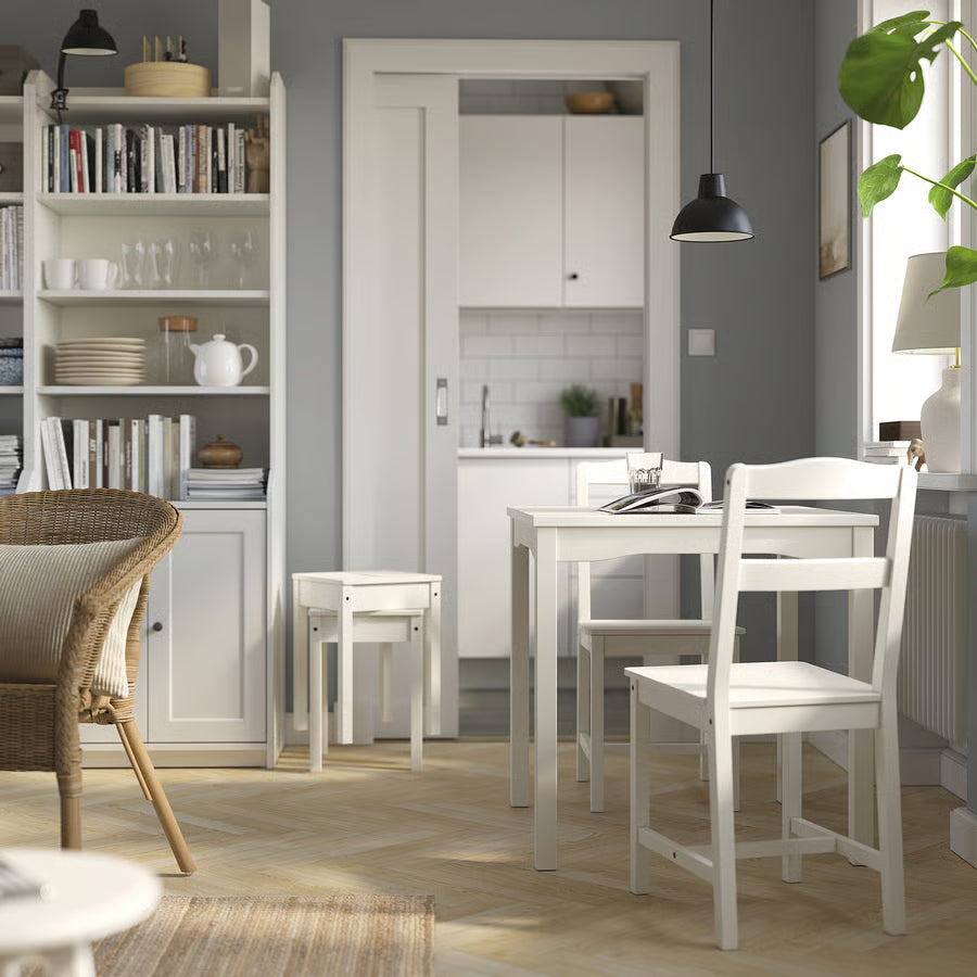 ميز طعام هوكا صغير + 2 كراسي