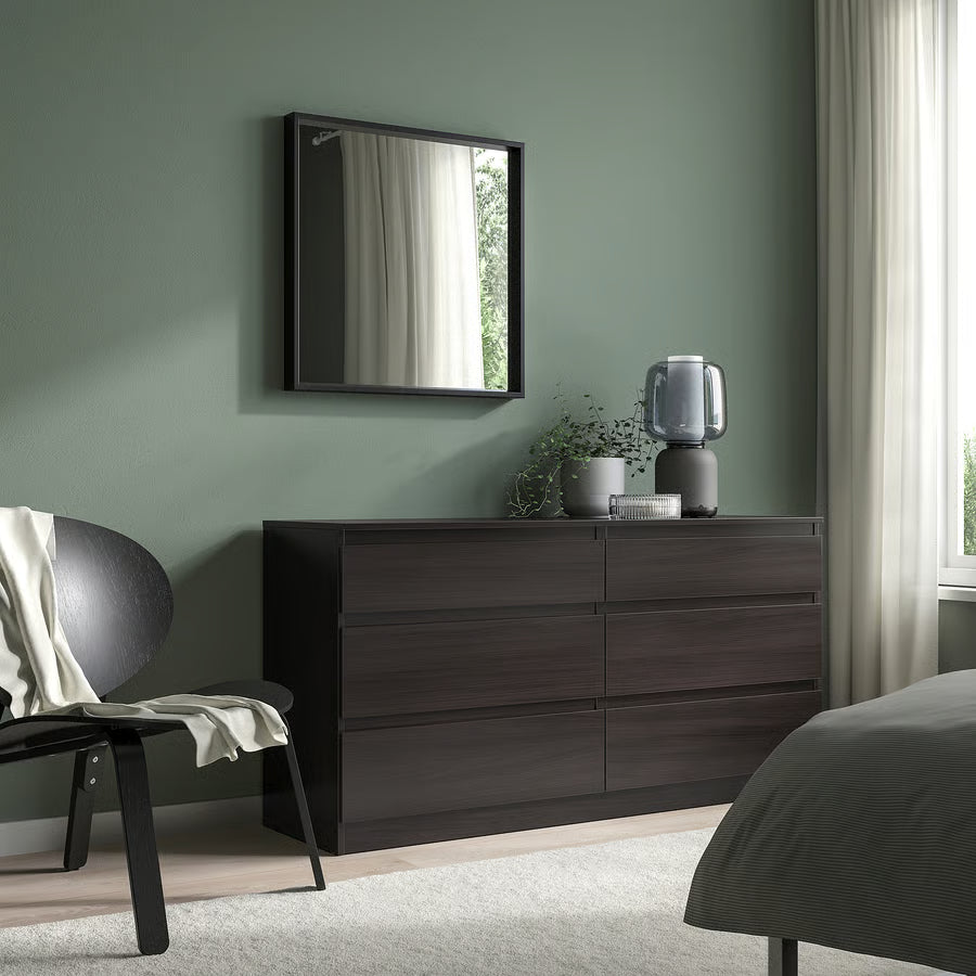 مراة نسيدال سوداء